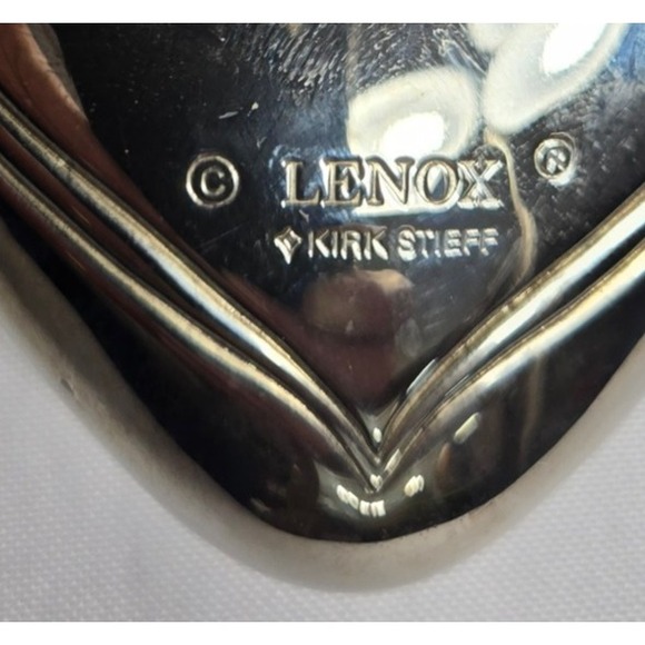 Lenox Vtg. Kirk Stieff Collection Silver Plated Heart Shaped Hinged Trinket Box - Picture 6 of 12